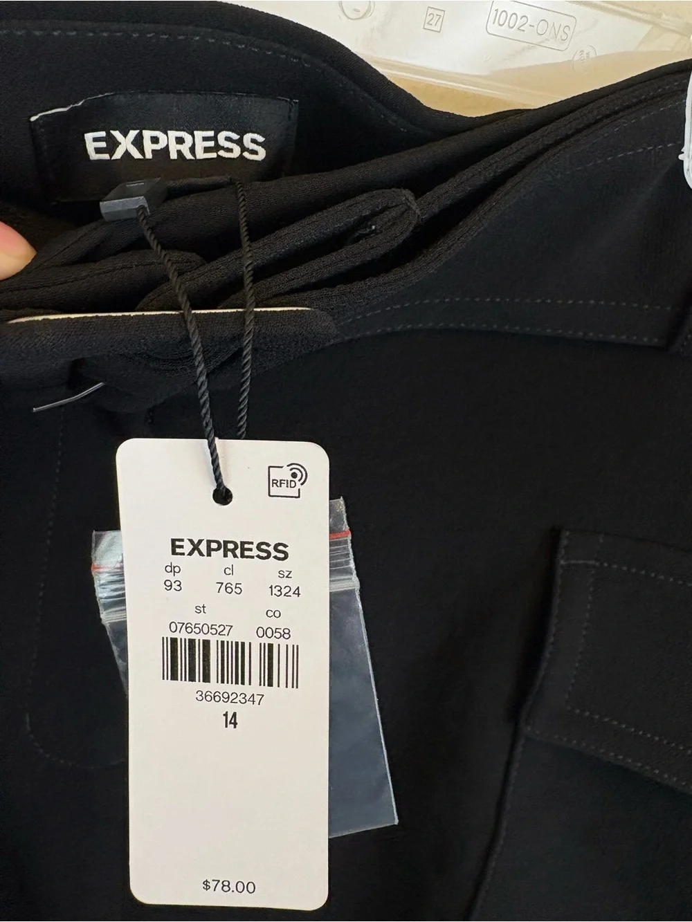 Express corporate chic